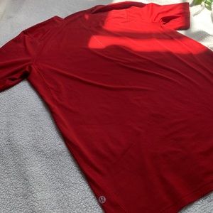 Men’s Lululemon Athletic Top